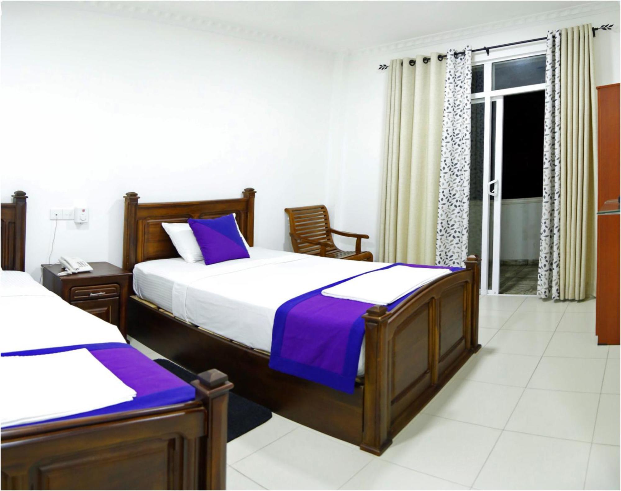 Ronaka Airport Transit Hotel Katunayaka Exteriér fotografie