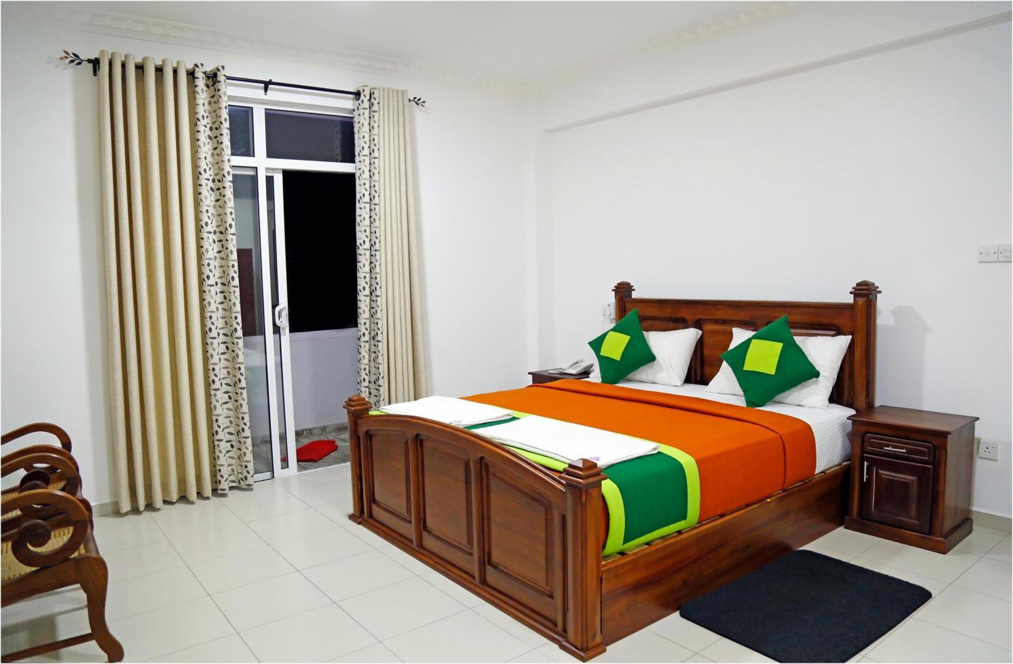 Ronaka Airport Transit Hotel Katunayaka Exteriér fotografie