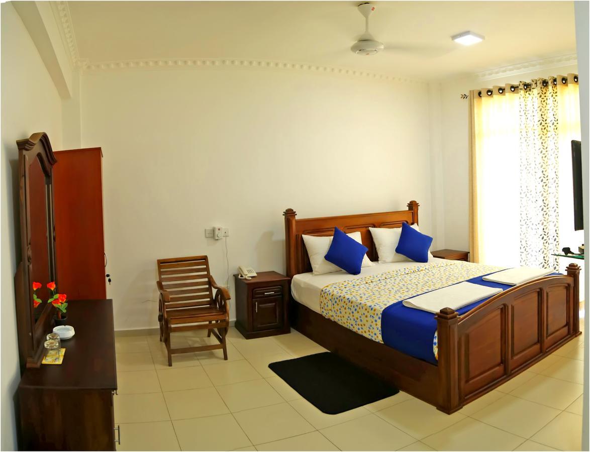 Ronaka Airport Transit Hotel Katunayaka Exteriér fotografie