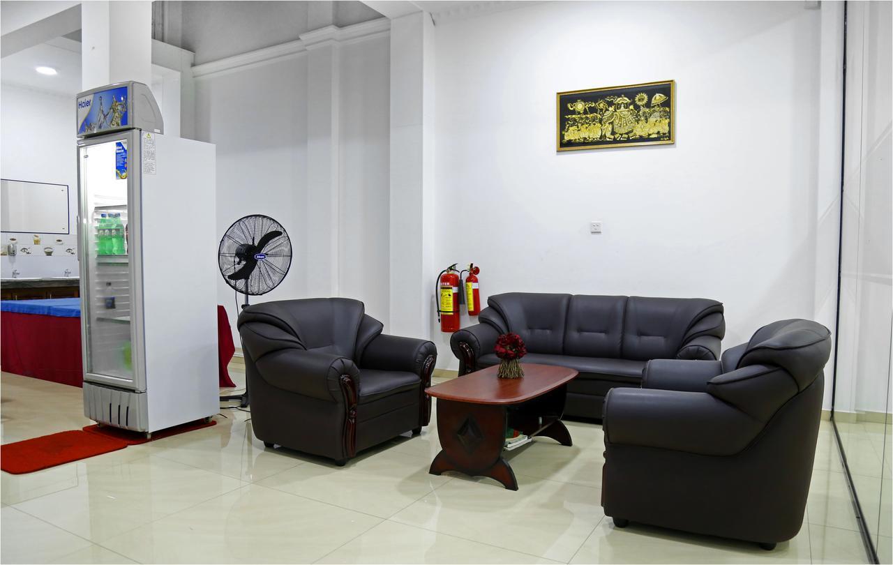 Ronaka Airport Transit Hotel Katunayaka Exteriér fotografie