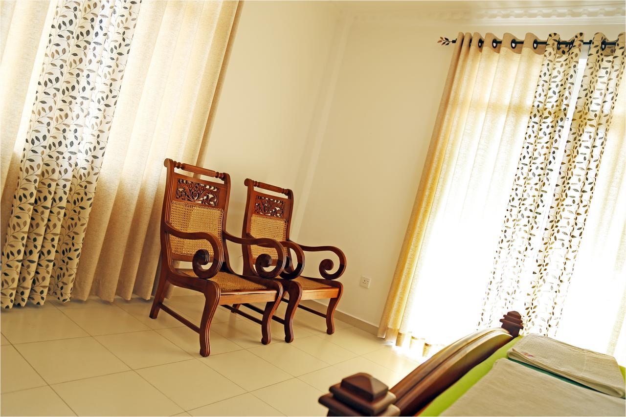 Ronaka Airport Transit Hotel Katunayaka Exteriér fotografie