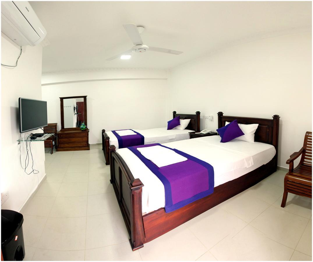 Ronaka Airport Transit Hotel Katunayaka Exteriér fotografie